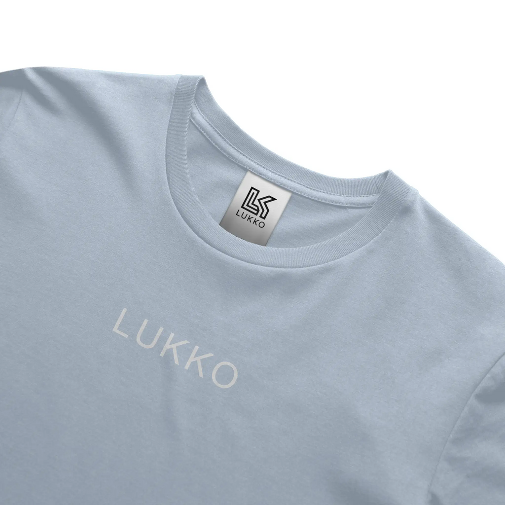 Apliiq Lukko Traditional T-shirt in classic fit, featuring a plain cotton fabric and simple crew neckline.