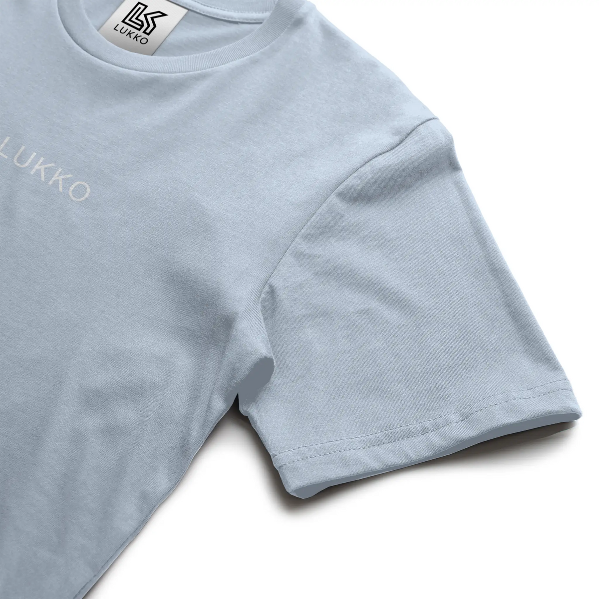 Apliiq Lukko Traditional classic fit T-shirt in soft fabric with a simple crew neck and short sleeves, displayed on a plain background.